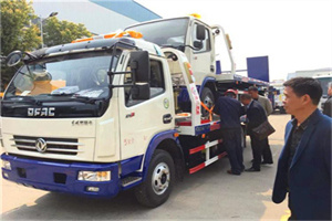 临潼区汽车道路救援拖车价格